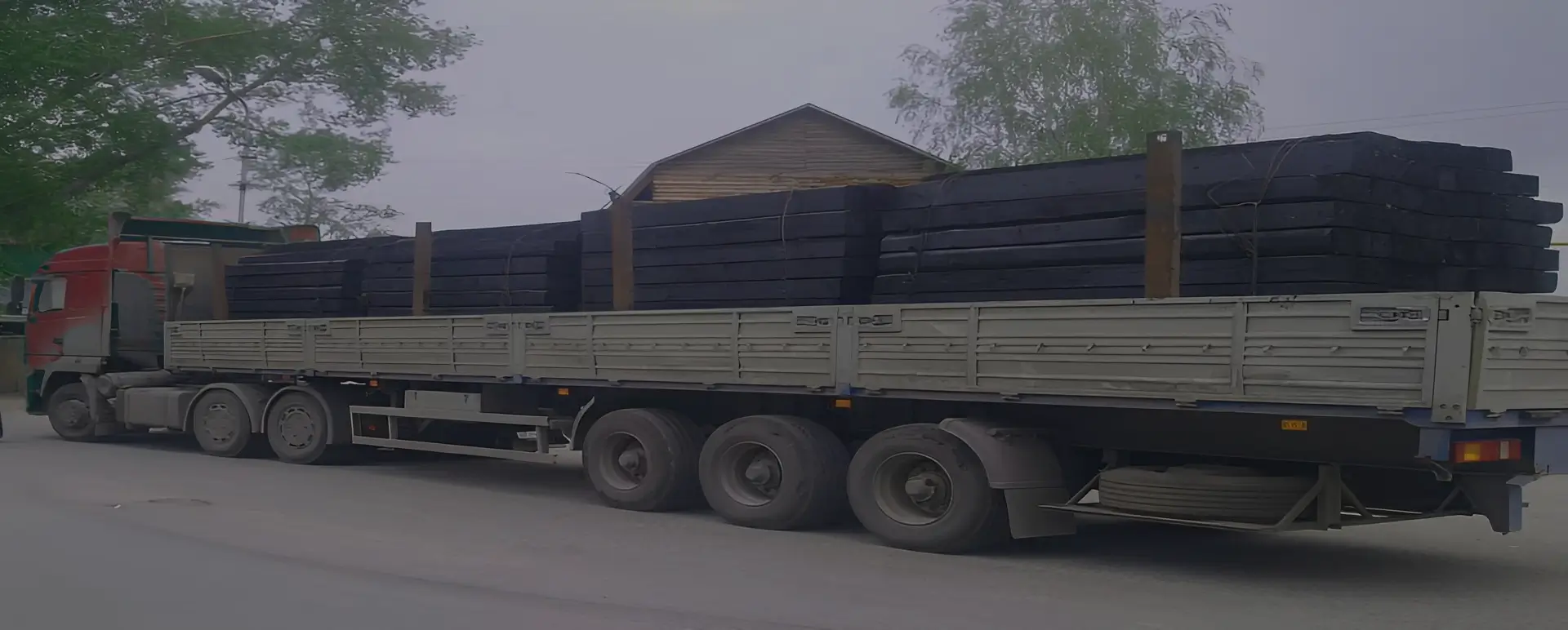Сервис от транспортной компании по доставке шпал по России из Мариинска автотранспортом